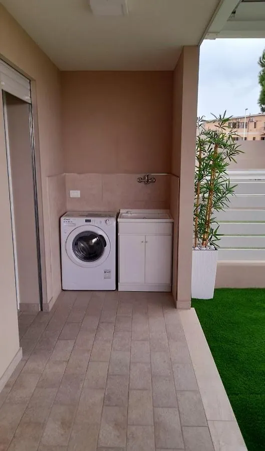 Suite Antonio Cagliari 0*,